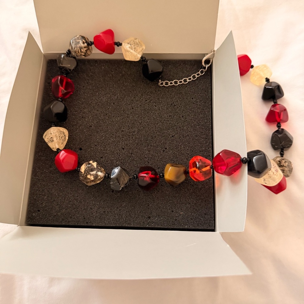 Lot: 3 Statement Neckless - image 8